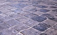 Inner pavement
